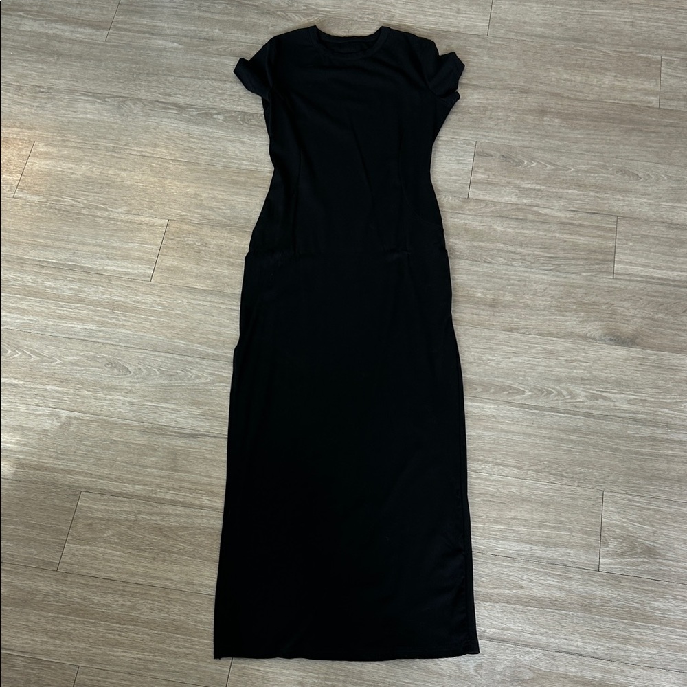 Elegant Black Bodycon Maxi Dress - Picture 5 of 10